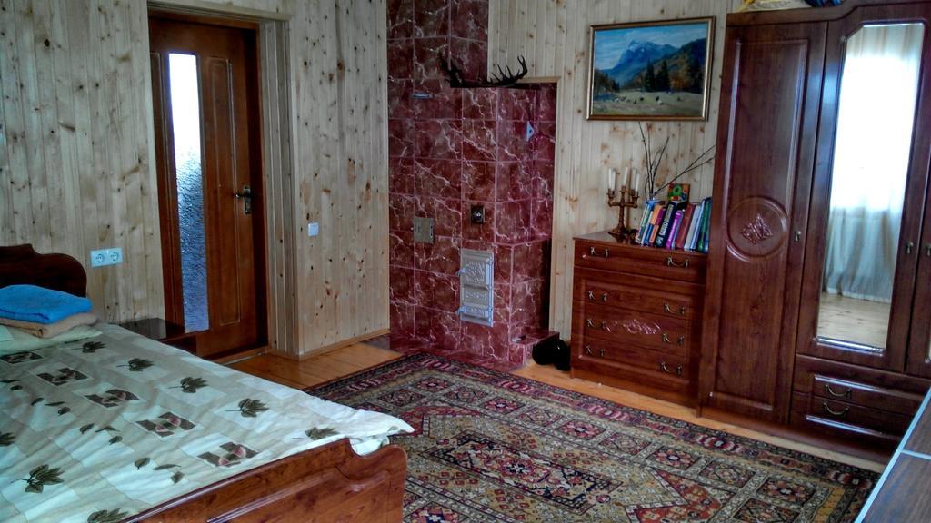 Cottage Ozerniy Лазещина Номер фото