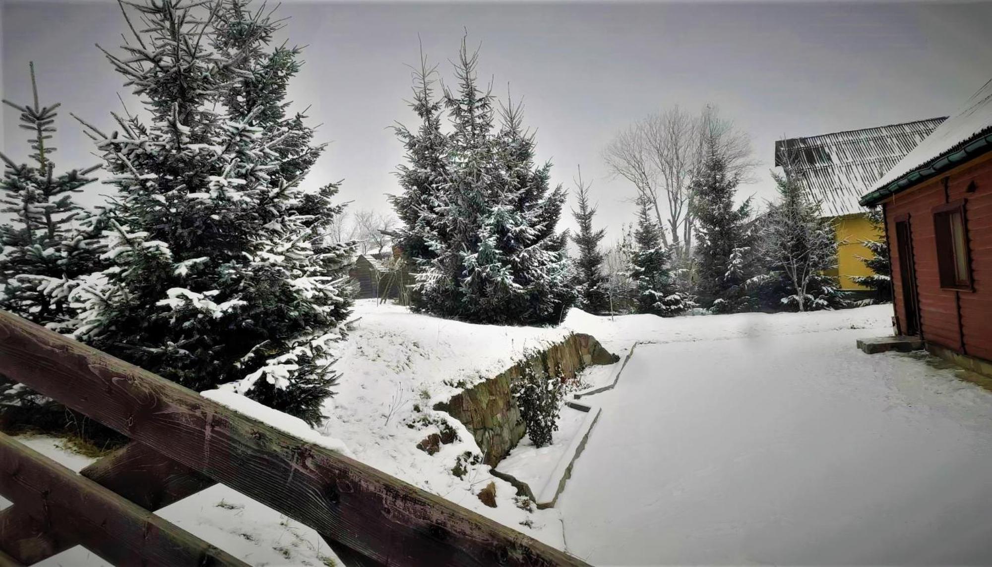 Cottage Ozerniy Лазещина Экстерьер фото