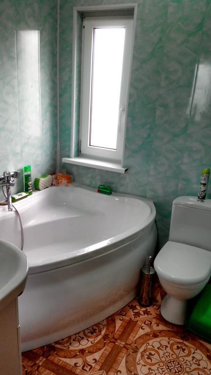 Cottage Ozerniy Лазещина Номер фото