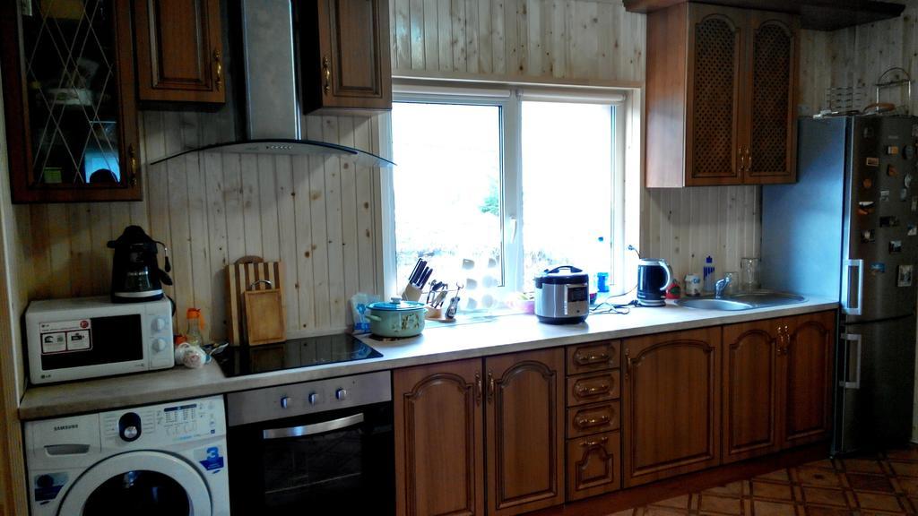 Cottage Ozerniy Лазещина Номер фото