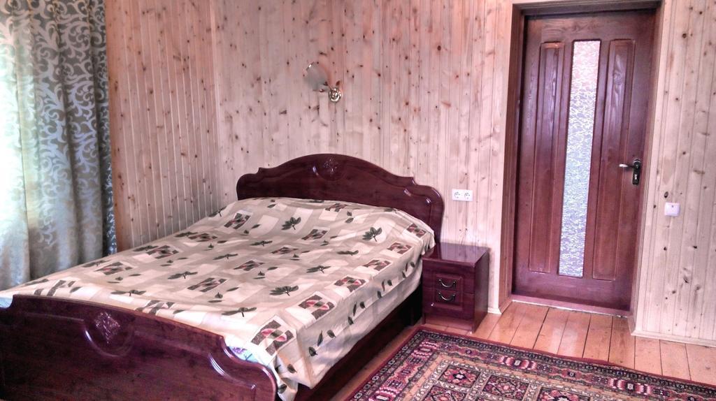 Cottage Ozerniy Лазещина Номер фото